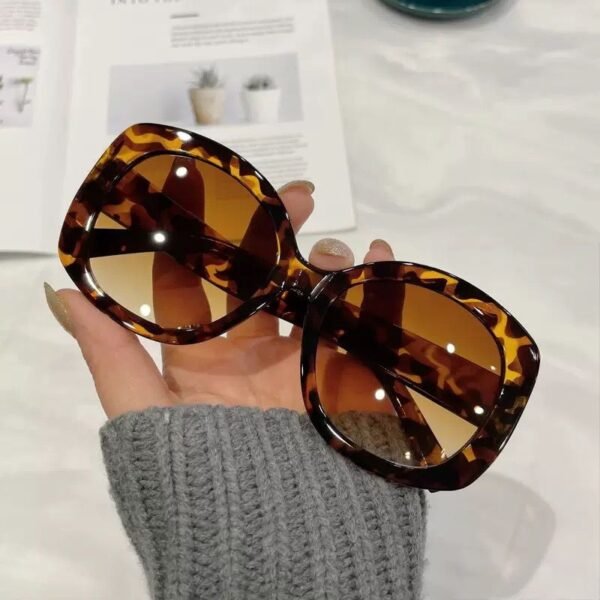 G225 MAKINDE SUNGLASSES