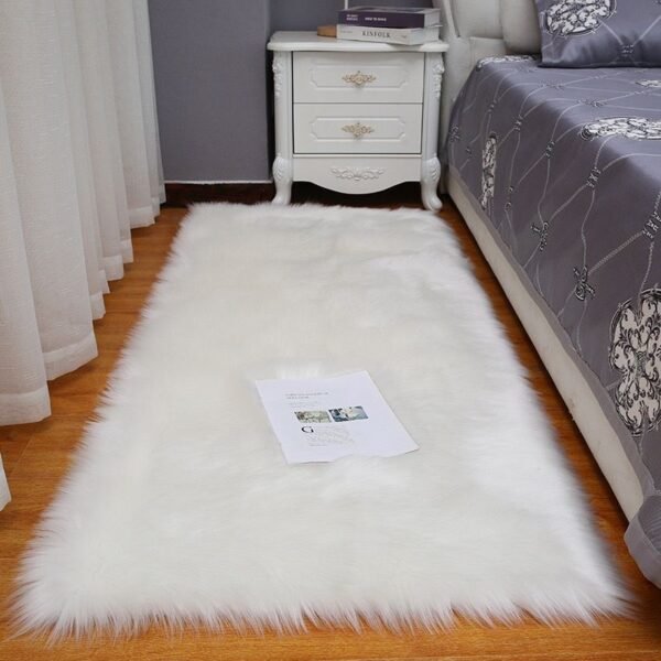 60CM BY 60CM FUR RUG