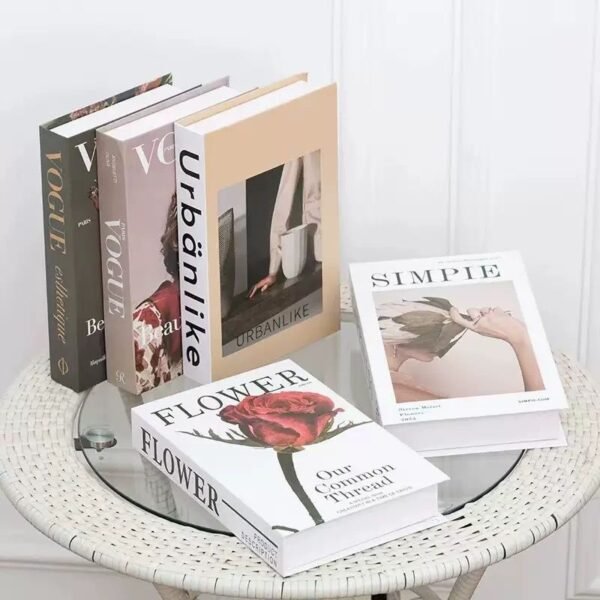DECOR BOOKS