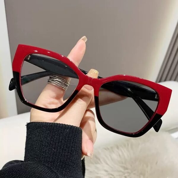 G390 CAPRI PHOTOCHROMIC AND ANTI-BLUE GLASS
