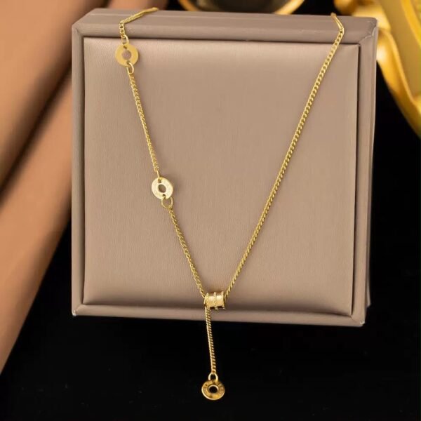 N03 CLASP NECKLACE